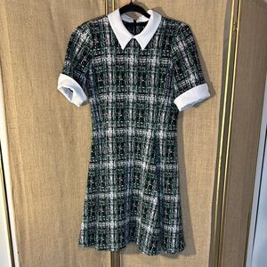 Dkny knit collared fit and flare Plaid  Dress sz 6